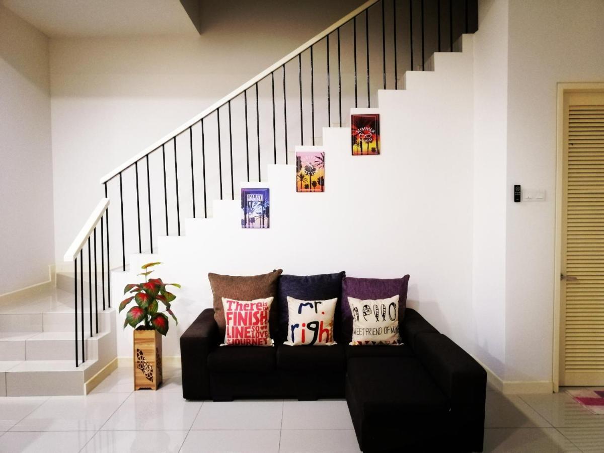 A&D Home-Stay @Kota Warisan, Sepang Exterior foto